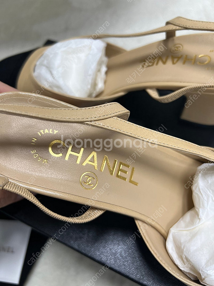 샤넬 슬링백 38사이즈--2